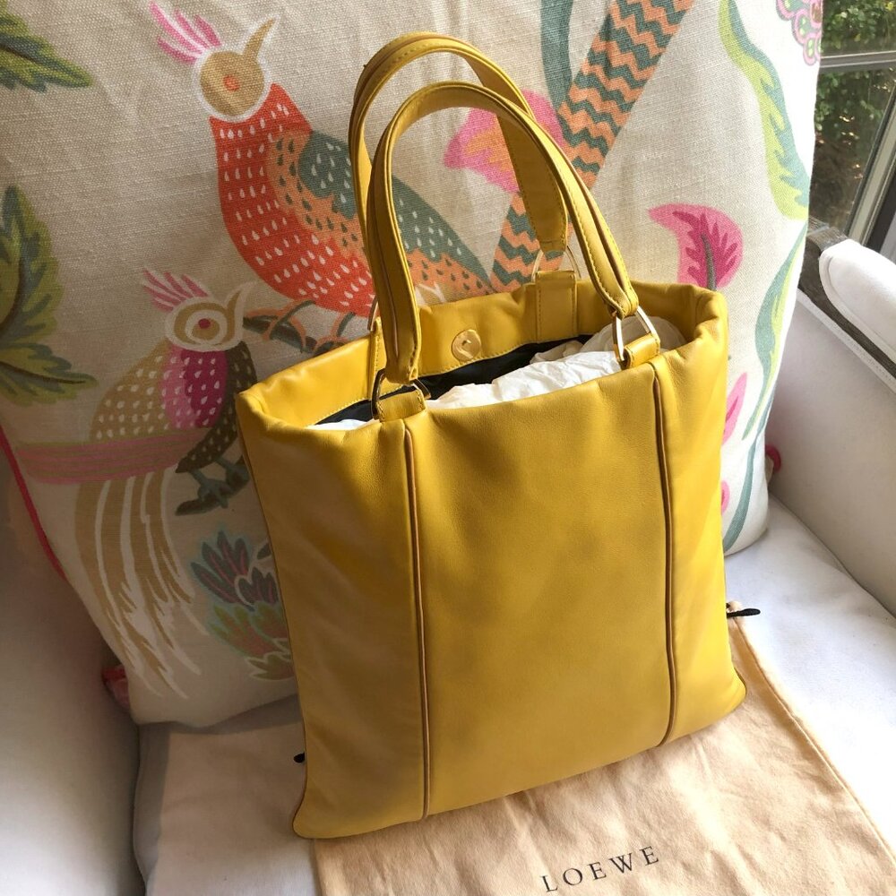 💛 LOEWE Anagram Yellow Leather Shopper Tote Bag - Picture 12 of 12